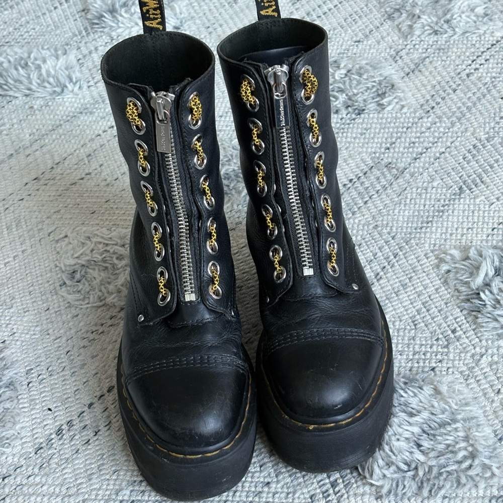 Dr Martens - Picture 5 of 10